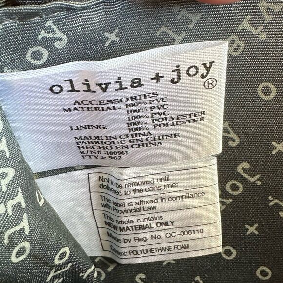 Olivia + Joy New York Large Zip Around Wallet Champagne Pebbled Faux Leather - Picture 8 of 12